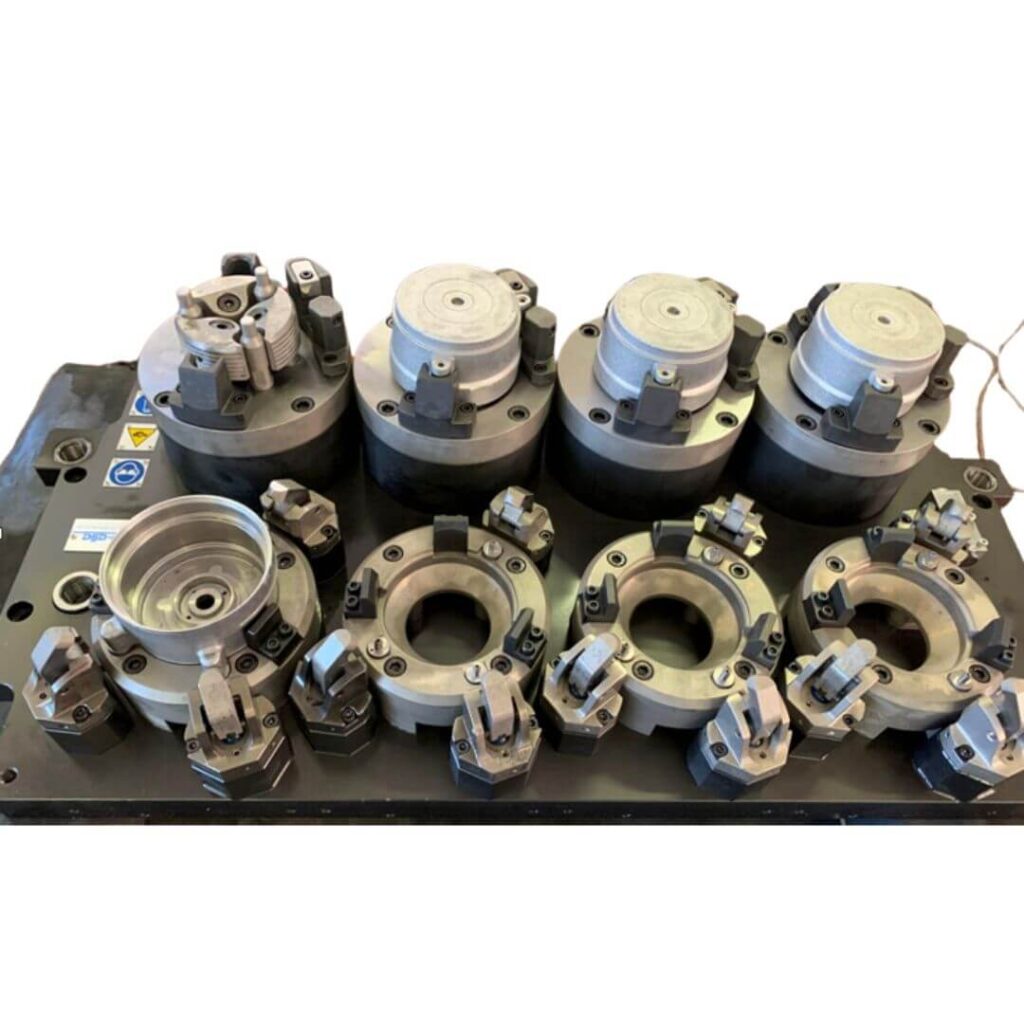 Herramienta para el mecanizado del capuchón de motores de arranque, para instalar en una máquina vertical.